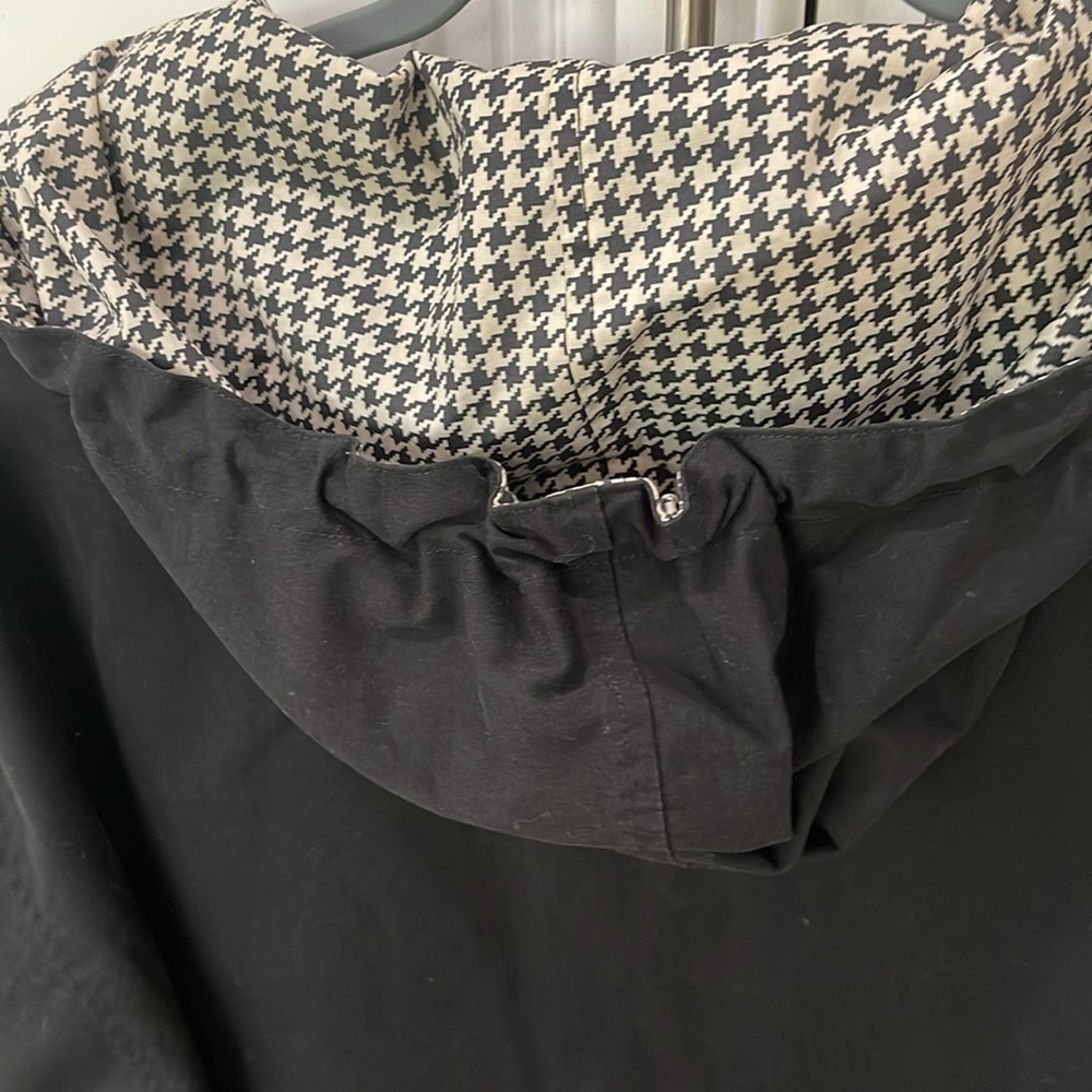 Jones of New York Black Houndstooth Reversible Hooded Jacket Sz Large Raincoat - Picture 8 of 16